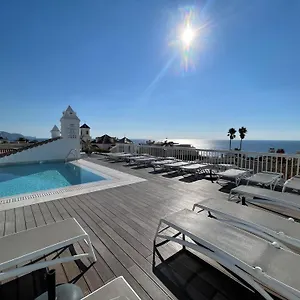https://hotel-plaza-cavana.hotelsinnerja.org